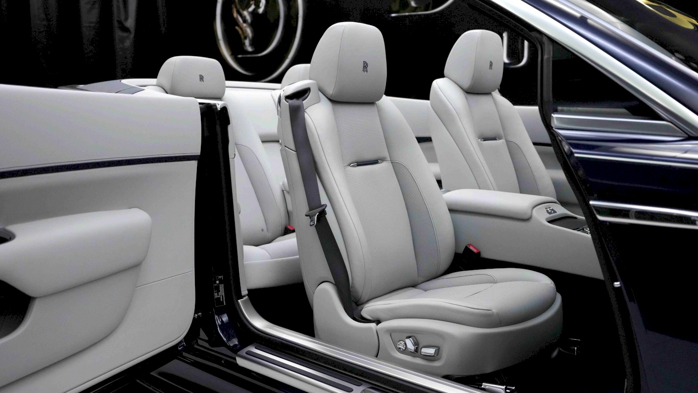 2022 Rolls Royce Dawn Onyx Concept