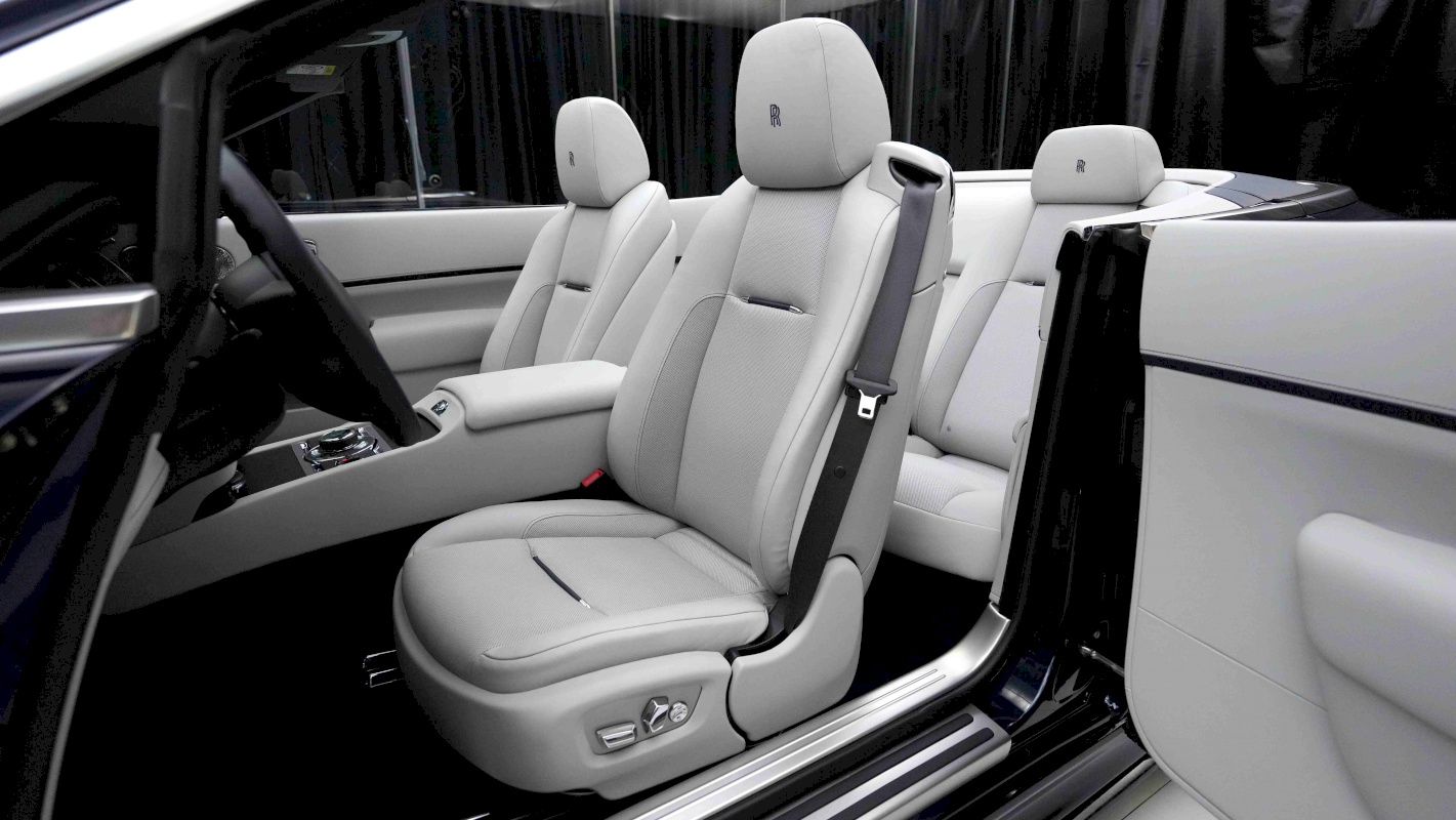 2022 Rolls Royce Dawn Onyx Concept