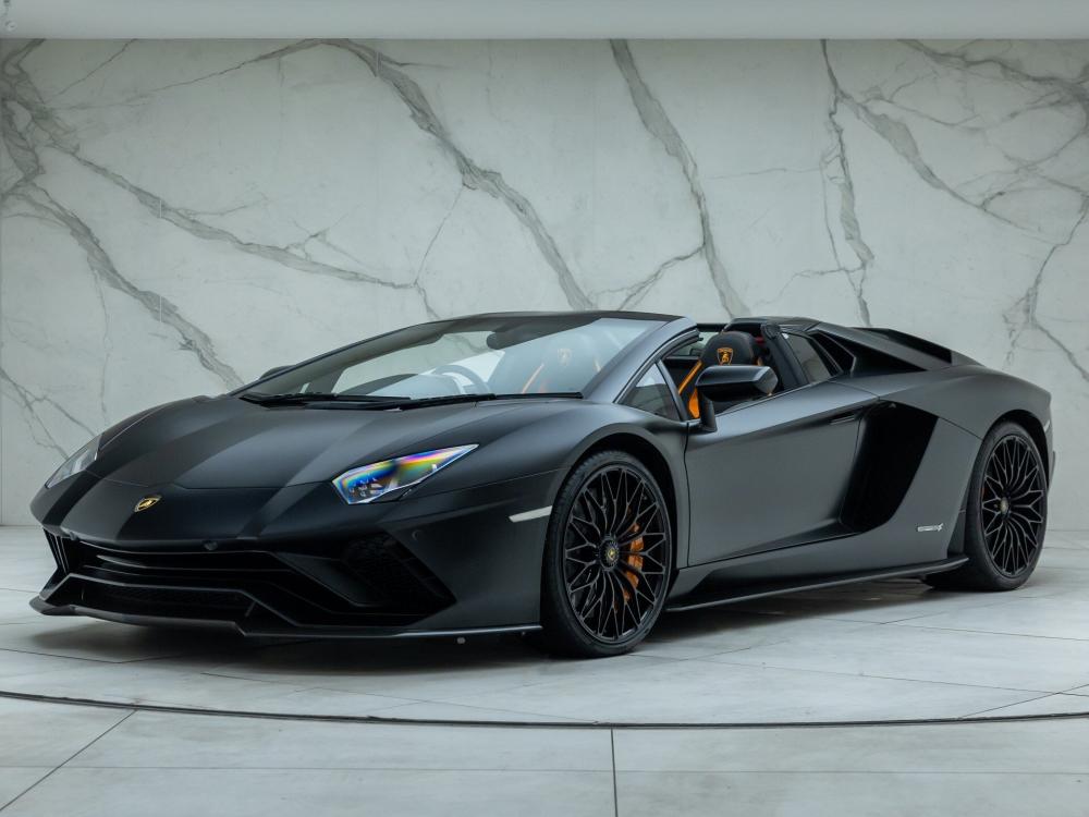 Lamborghini Aventador S LP 740-4 ROADSTER