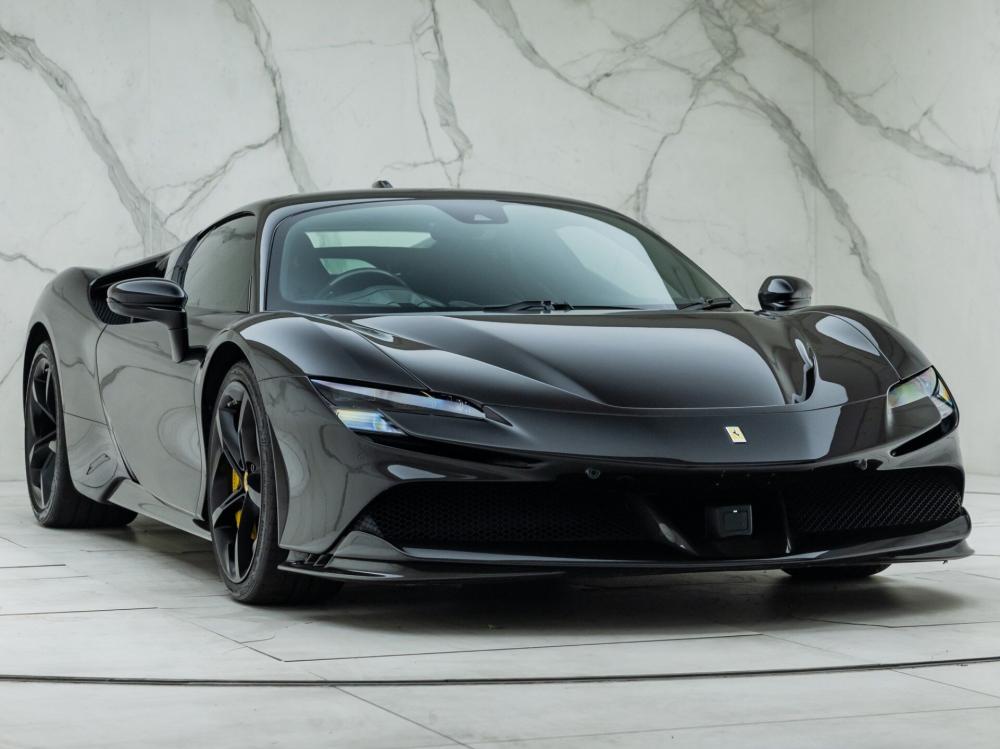 Ferrari SF90 Stradale 