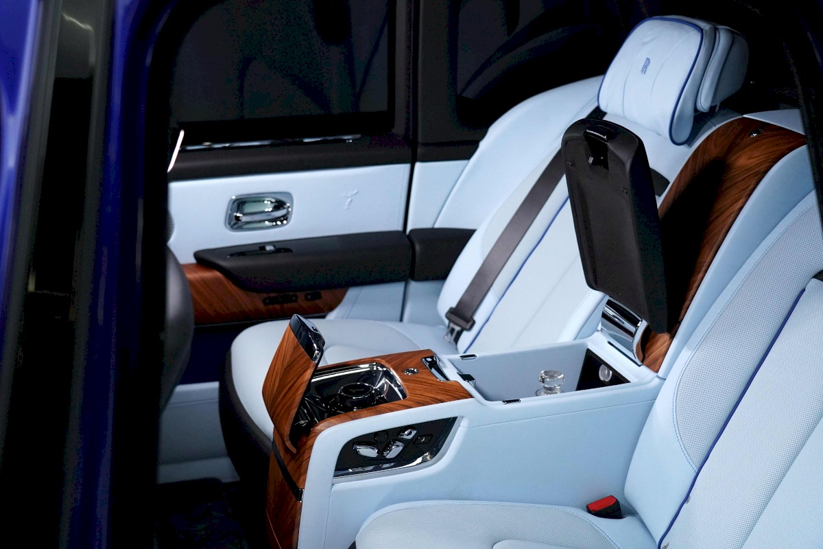 2019 Rolls Royce Cullinan by Onyx Concept