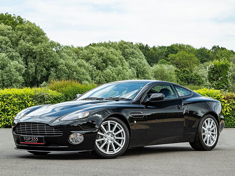                      Aston Martin Vanquish S - 2+2 Coupe                
