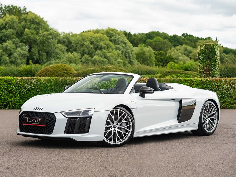                      Audi R8 V10 Plus Spyder Quattro                