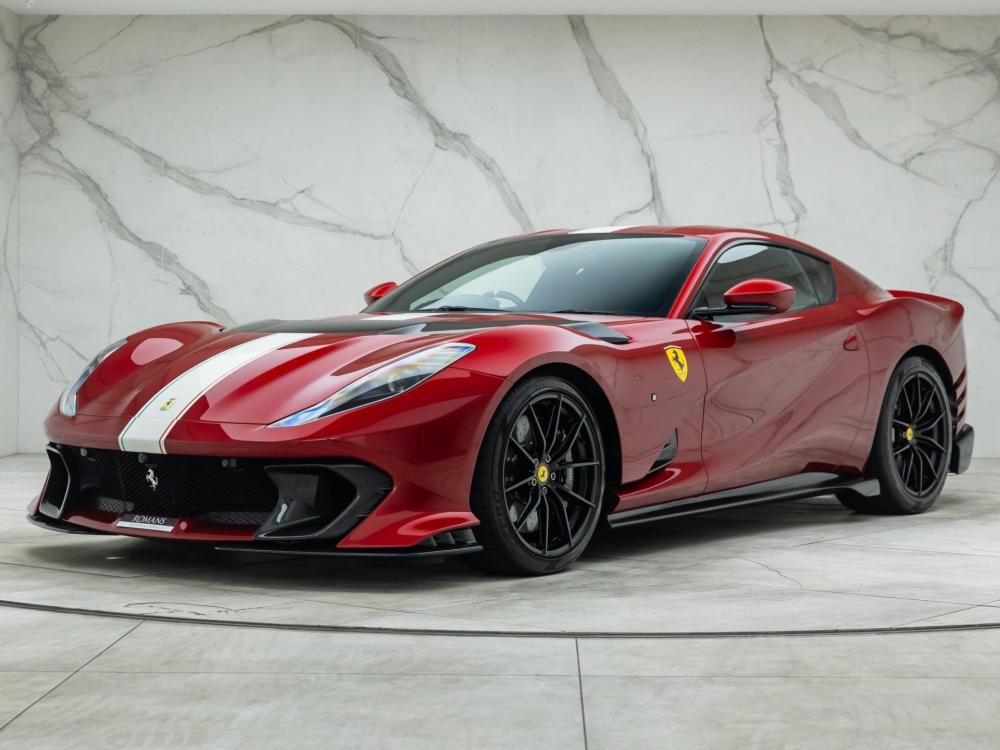 Ferrari 812 Competizione 