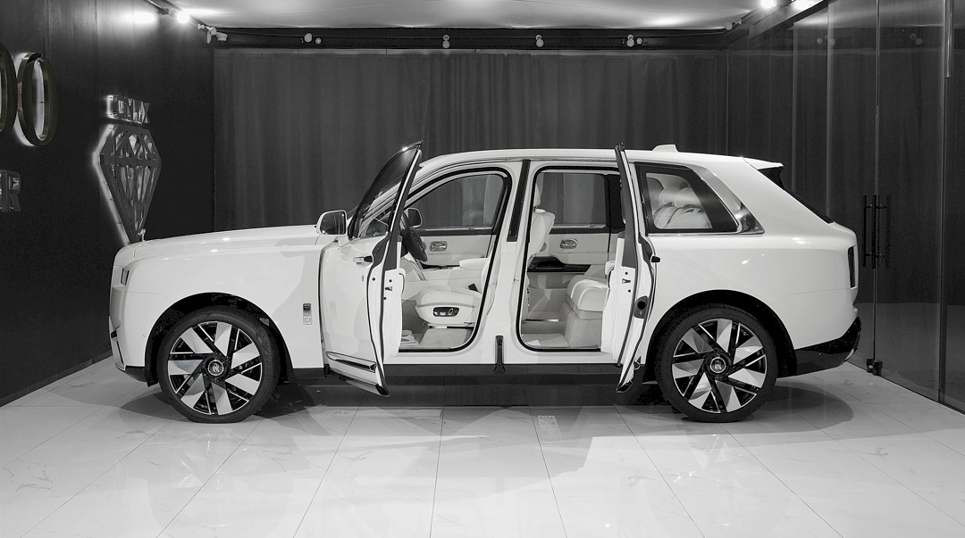 2025 Rolls Royce Cullinan Series II