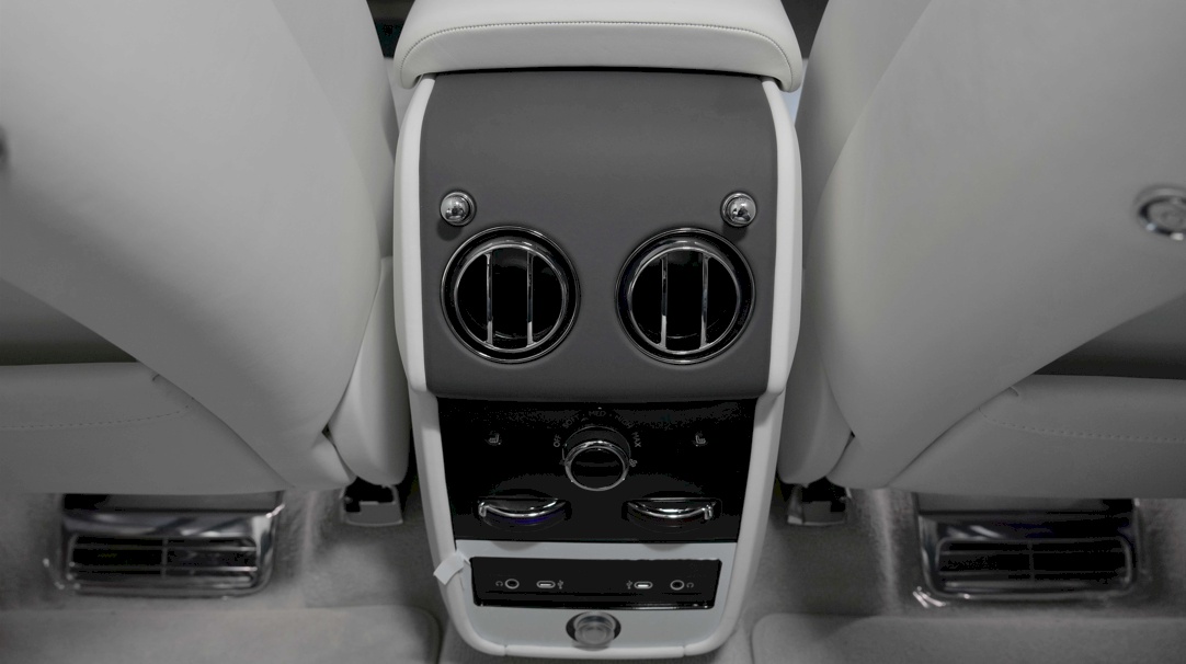 2025 Rolls Royce Cullinan Series II