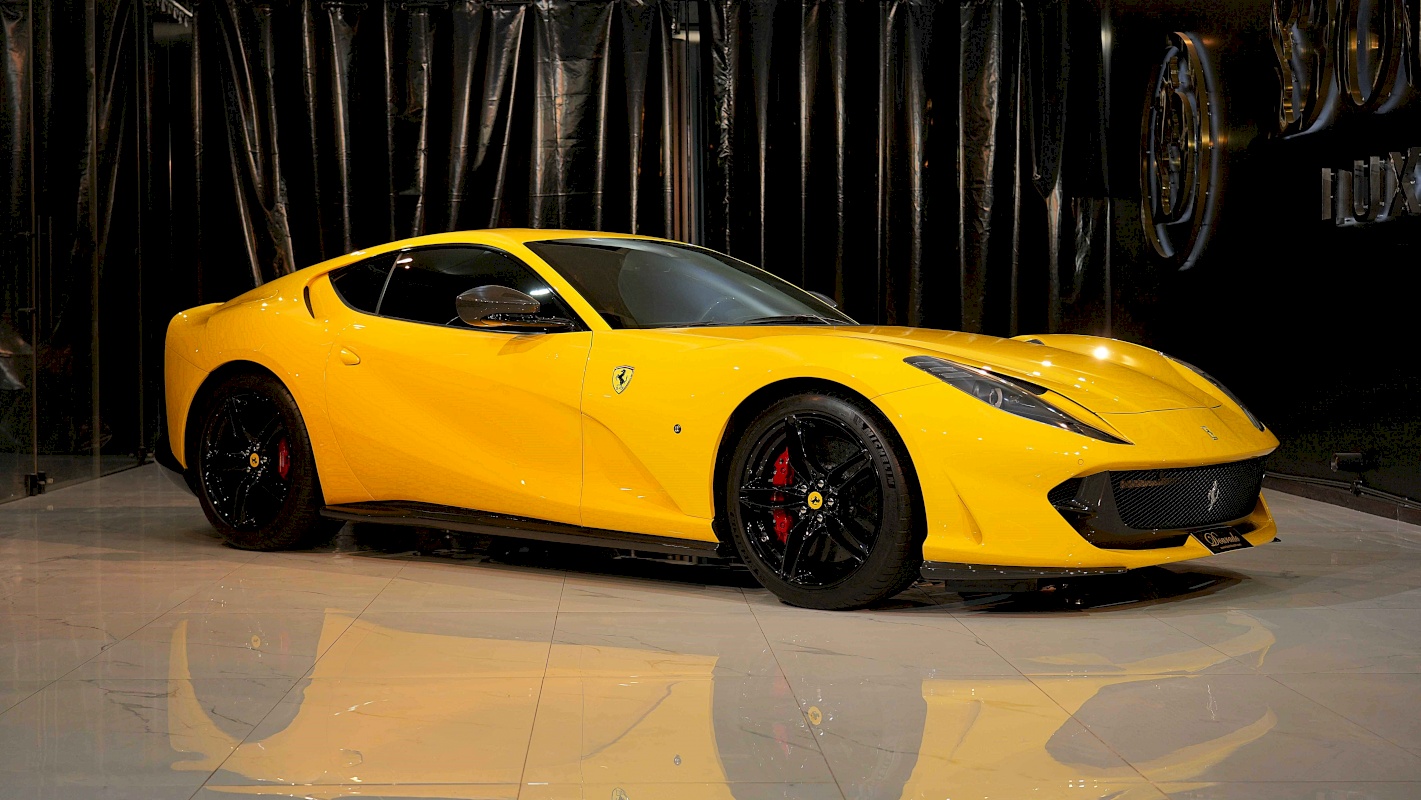 2021 Ferrari 812 Superfast 