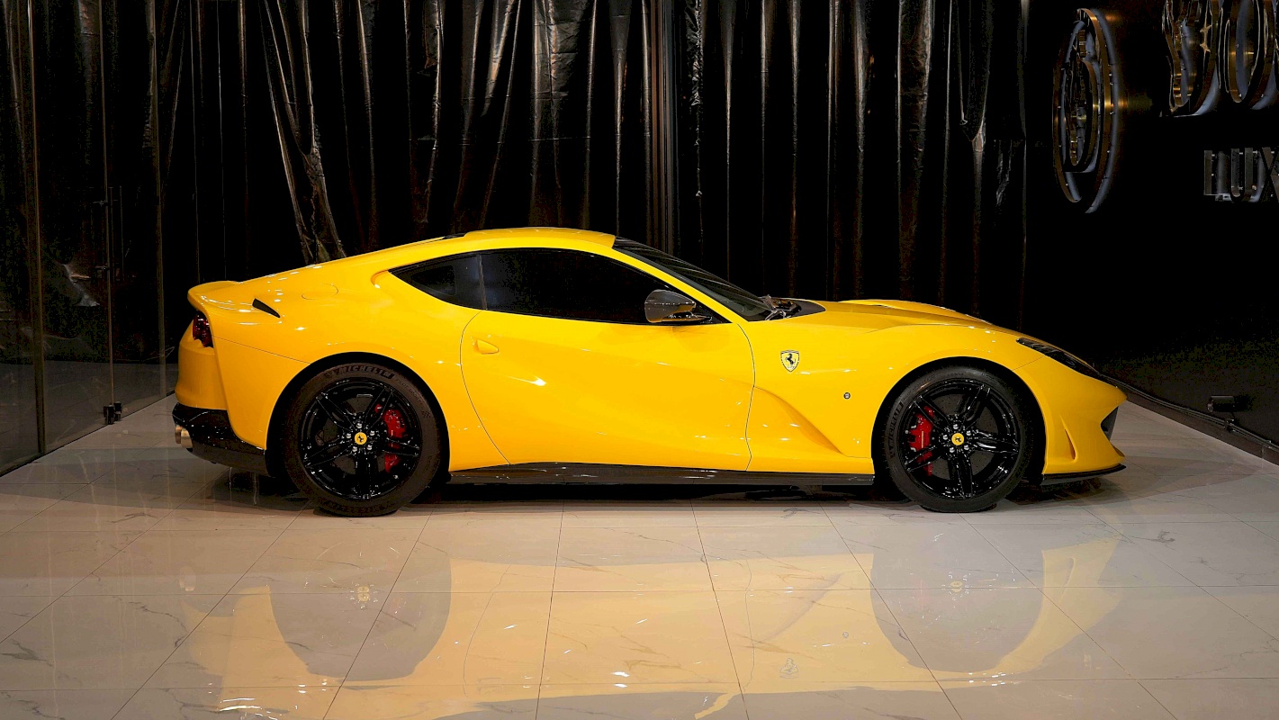 2021 Ferrari 812 Superfast 