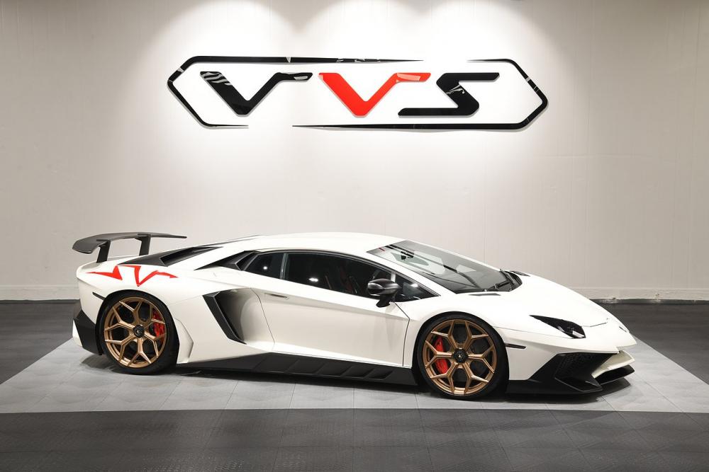 Lamborghini Aventador LP750-4 SV    ULEZ  