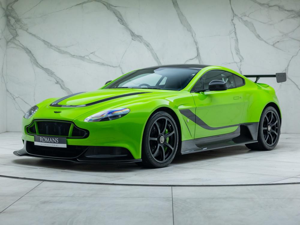 Aston Martin Vantage GT12 