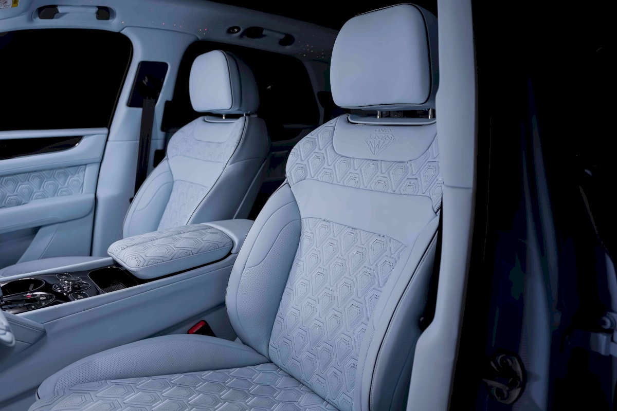 2024 Bentley Bentayga S by Onyx Concept