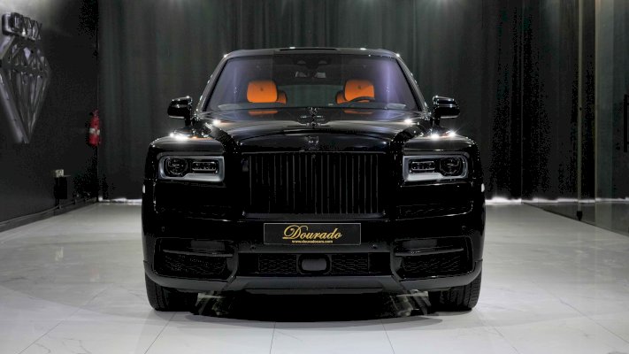 2022 Rolls Royce Cullinan Black Badge