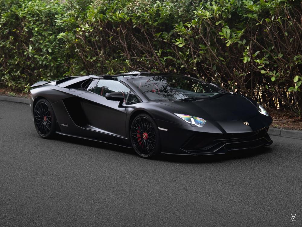 Lamborghini Aventador 6.5 V12 LP 740-4 S Roadster 2dr Petrol ISR 4WD Euro 6 (740 ps)