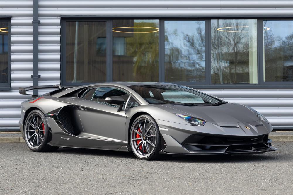2019 Lamborghini Aventador SVJ