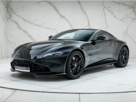 Aston Martin Vantage V8