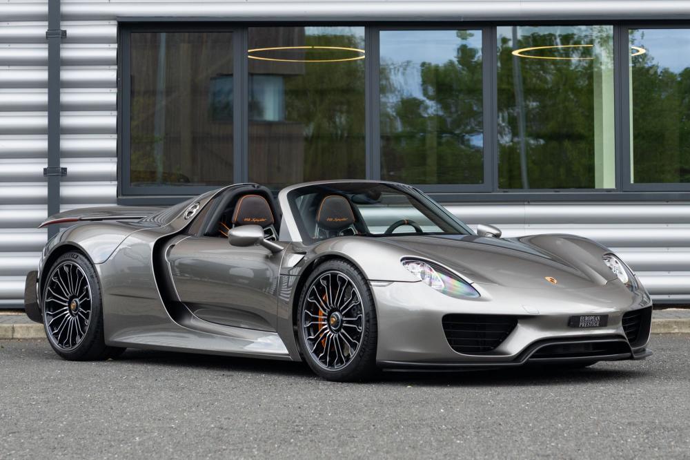2015 Porsche 918 Spyder