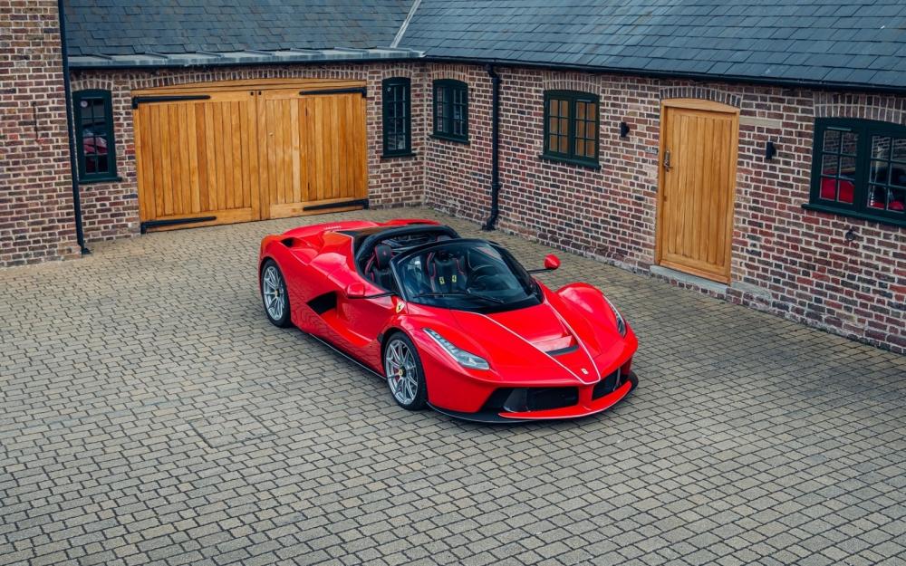 Ferrari LaFerrari Aperta (2016)