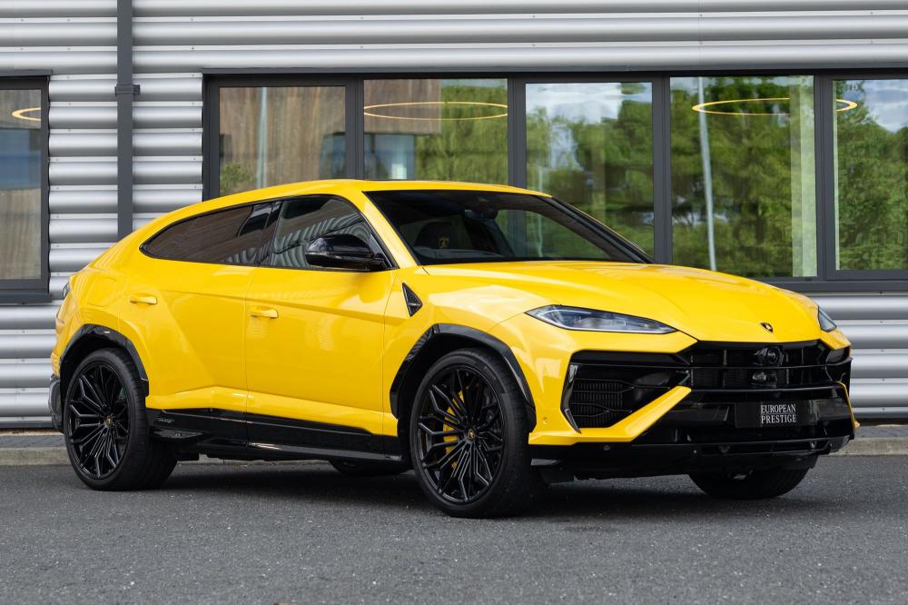 2025 Lamborghini Urus SE