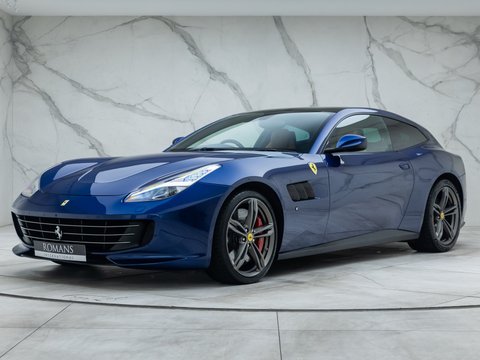 Ferrari GTC4 Lusso V12