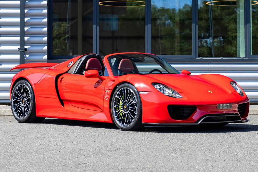 2015 Porsche 918 Spyder