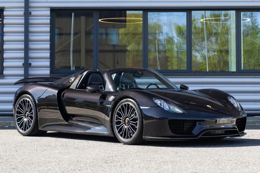 2015 Porsche 918 Spyder