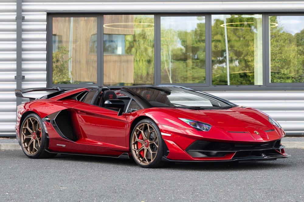 2021 Lamborghini Aventador SVJ Roadster