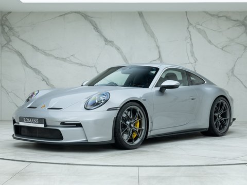 Porsche 911 GT3 Touring (992)
