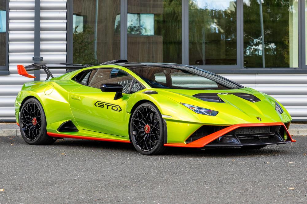 2023 Lamborghini Huracán STO