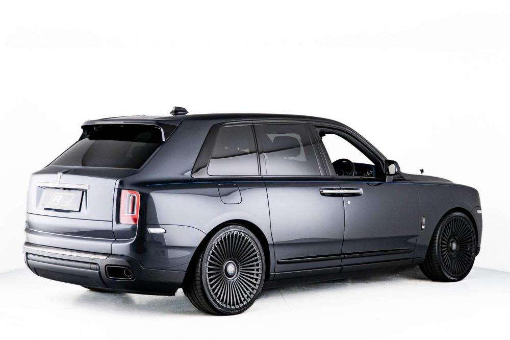 Rolls-Royce Cullinan 6.75 V12 Black Badge Auto 4WD Euro 6 5dr
